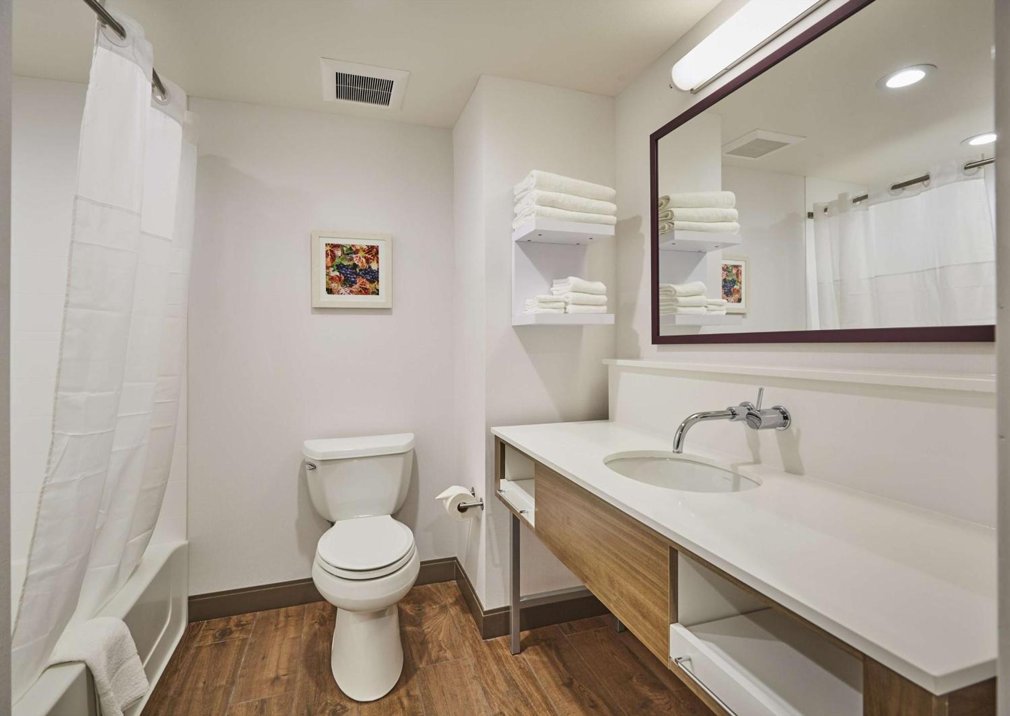 Hampton Inn & Suites רוזבורג מראה חיצוני תמונה