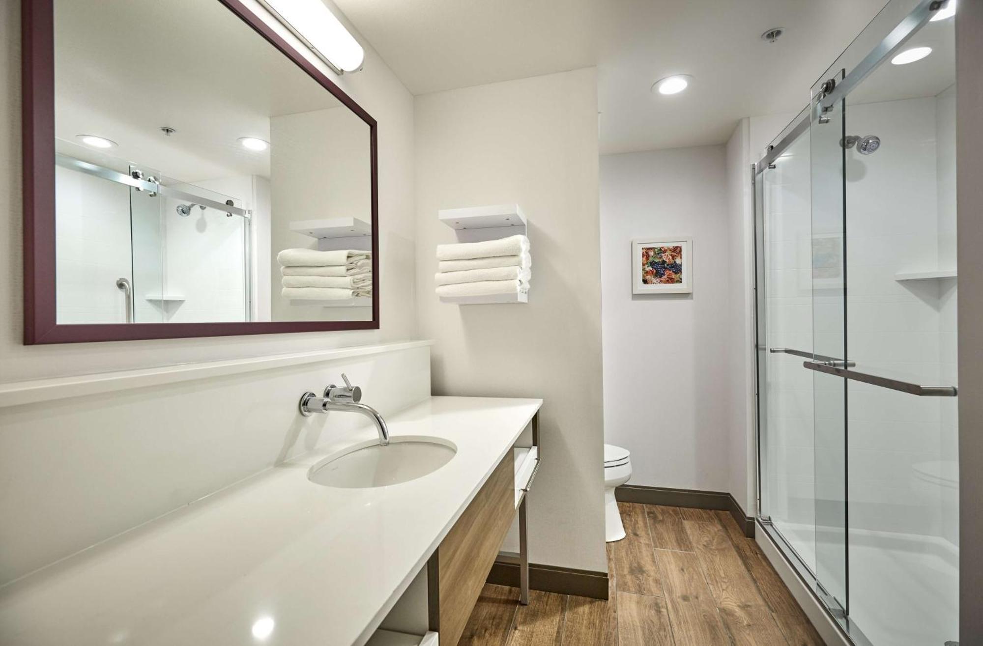 Hampton Inn & Suites רוזבורג מראה חיצוני תמונה