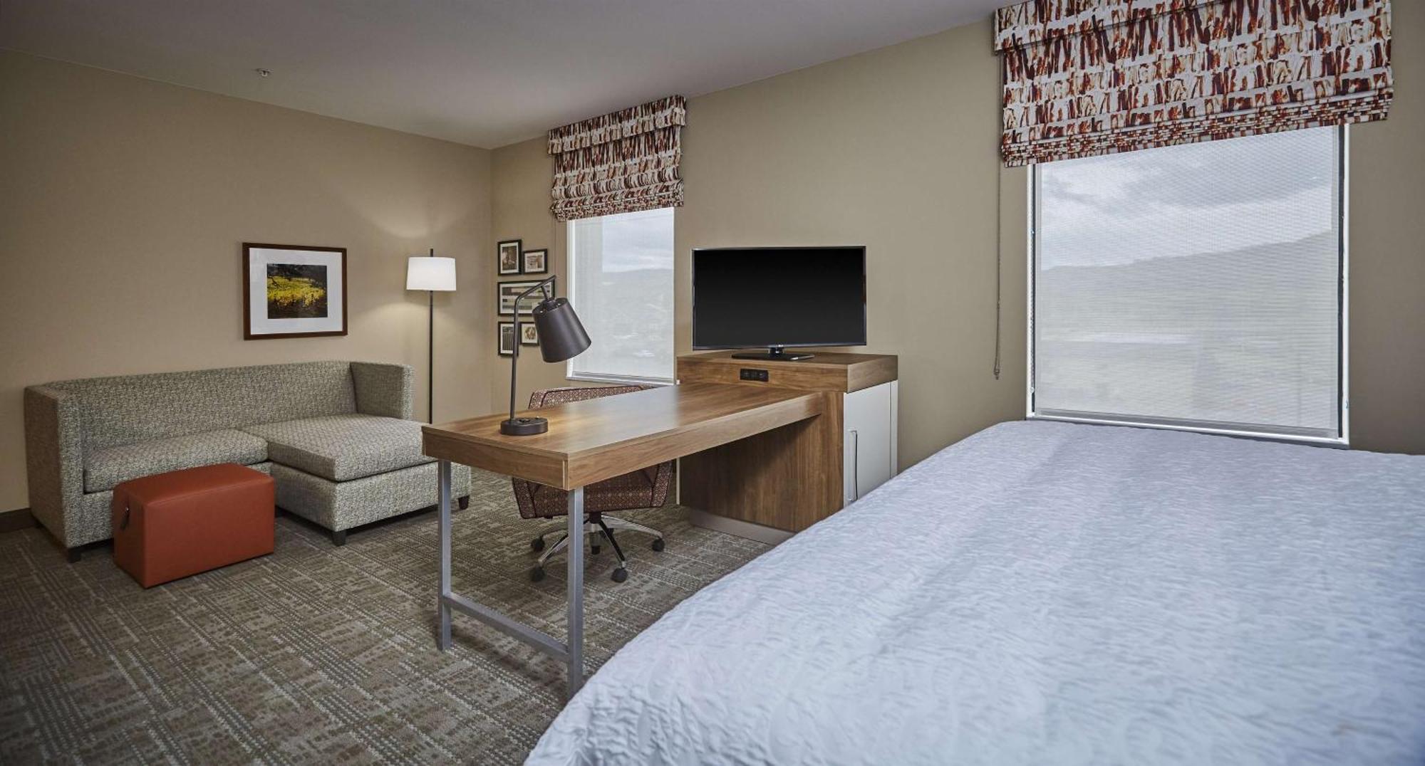 Hampton Inn & Suites רוזבורג מראה חיצוני תמונה